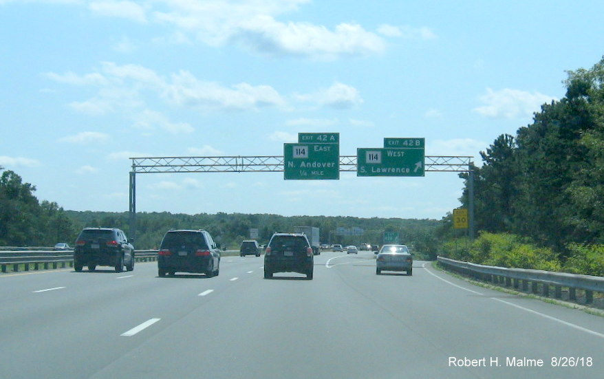 Image of overhead signage at MA 114 interchange on I-495 South in Lawrence