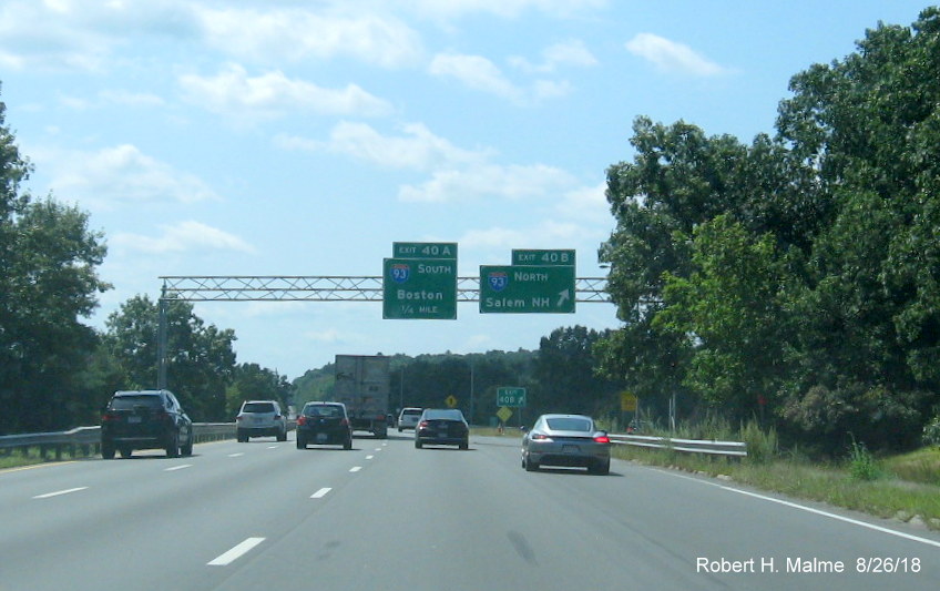 Image of overhead signage at I-93 interchange on I-495 South in Andover