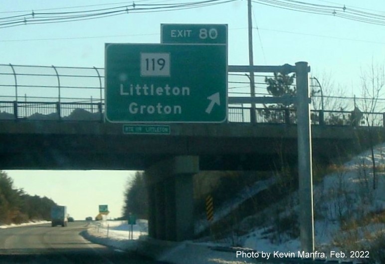 Image of new place overhead ramp sign for MA 119 exit on I-495 South in Littleton, by Kevin Manfra, February 2022