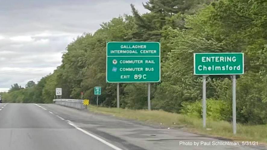 Image of auxiliary sign for Lowell Connector exit with new milepost based exit numbers on I-495 North in Chelmsford, by Paul Schlichtman, May 2021