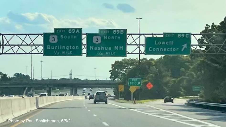 Image of overhead sign at ramp for Lowell Connector exit with new milepost based exit numbers on C/D ramp from I-495 South in Chelmsford, June 2021