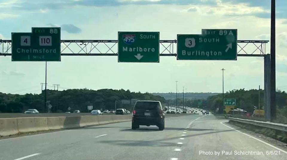 Image of  overhead sign for US 3 South exit with new milepost based exit number on C/D ramp from I-495 South in Chelmsford, June 2021