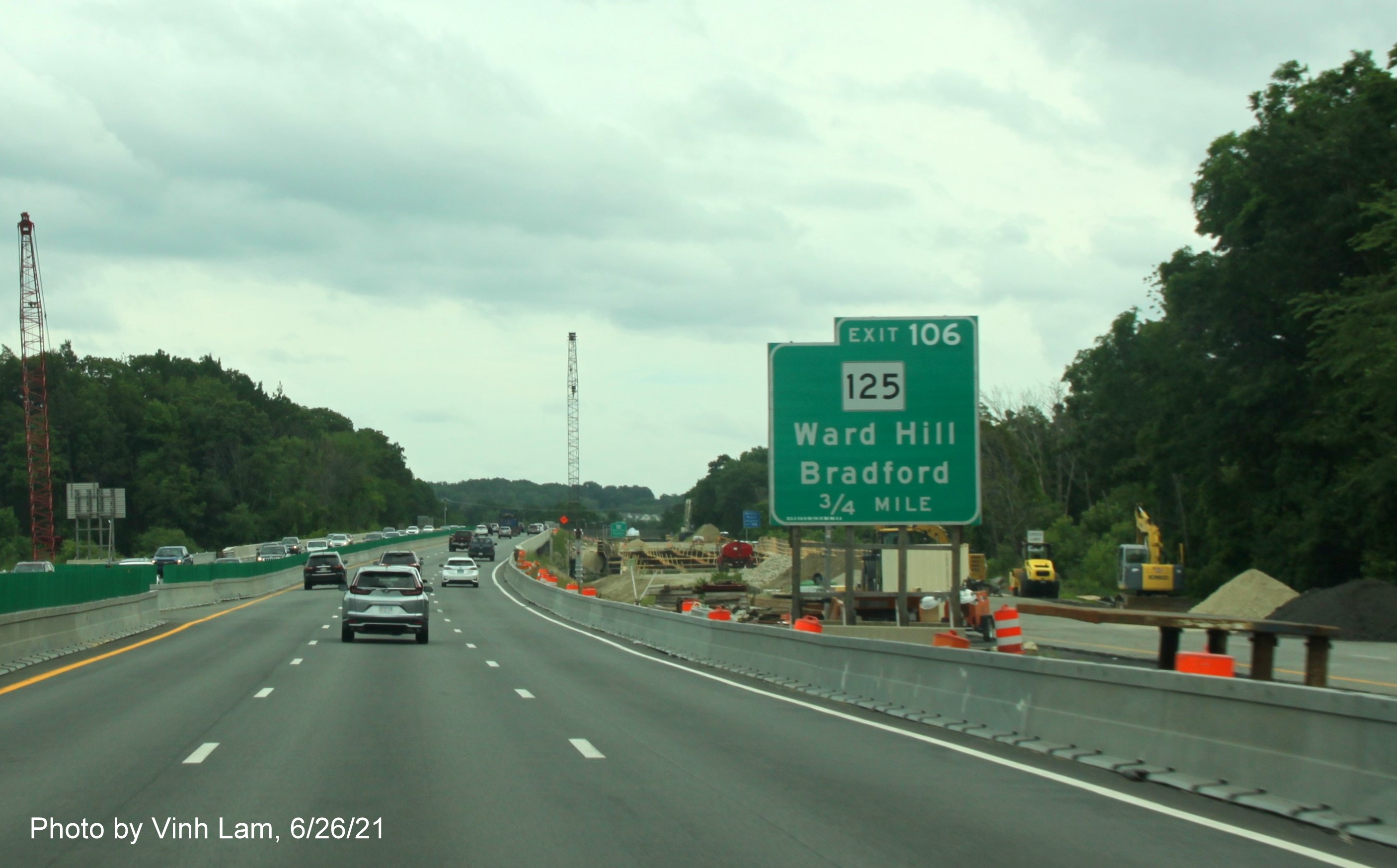 Image of 3/4 Mile advance temporary sign for MA 125 exit with new milepost based exit number on I-495 South in Lawrence, photo by Vinh Lam, June 2021