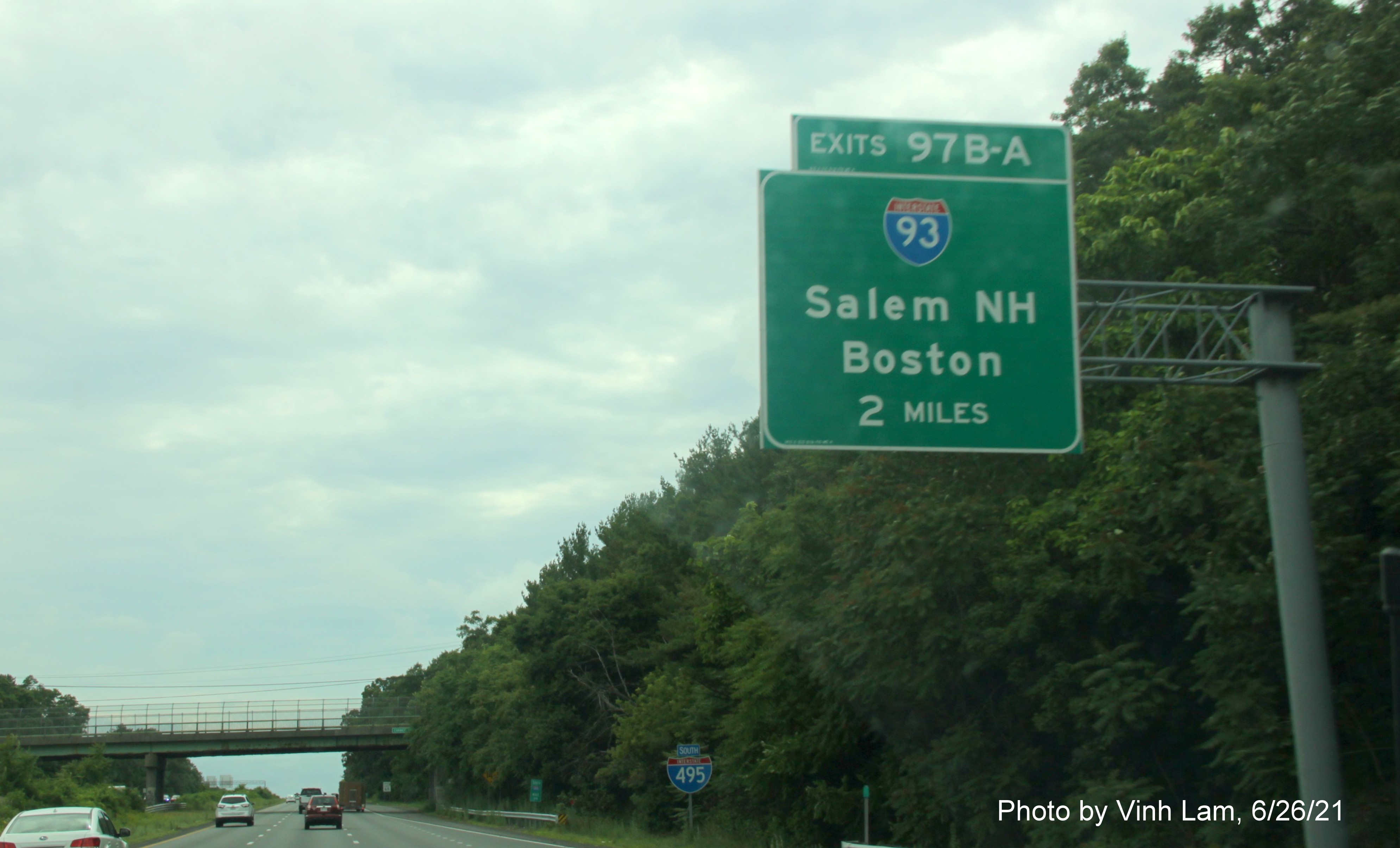 Image of 2 Miles advance sign for I-93 exits with new milepost based exit numbers on I-495 South in Andover, by Vinh Lam, June 2021