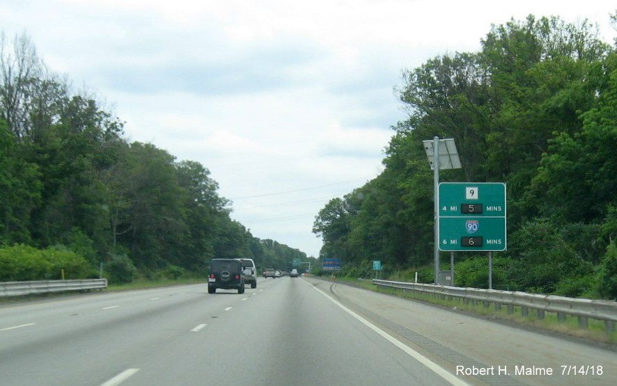 Image of activated real time traffic sign on I-495 South in Marlboro