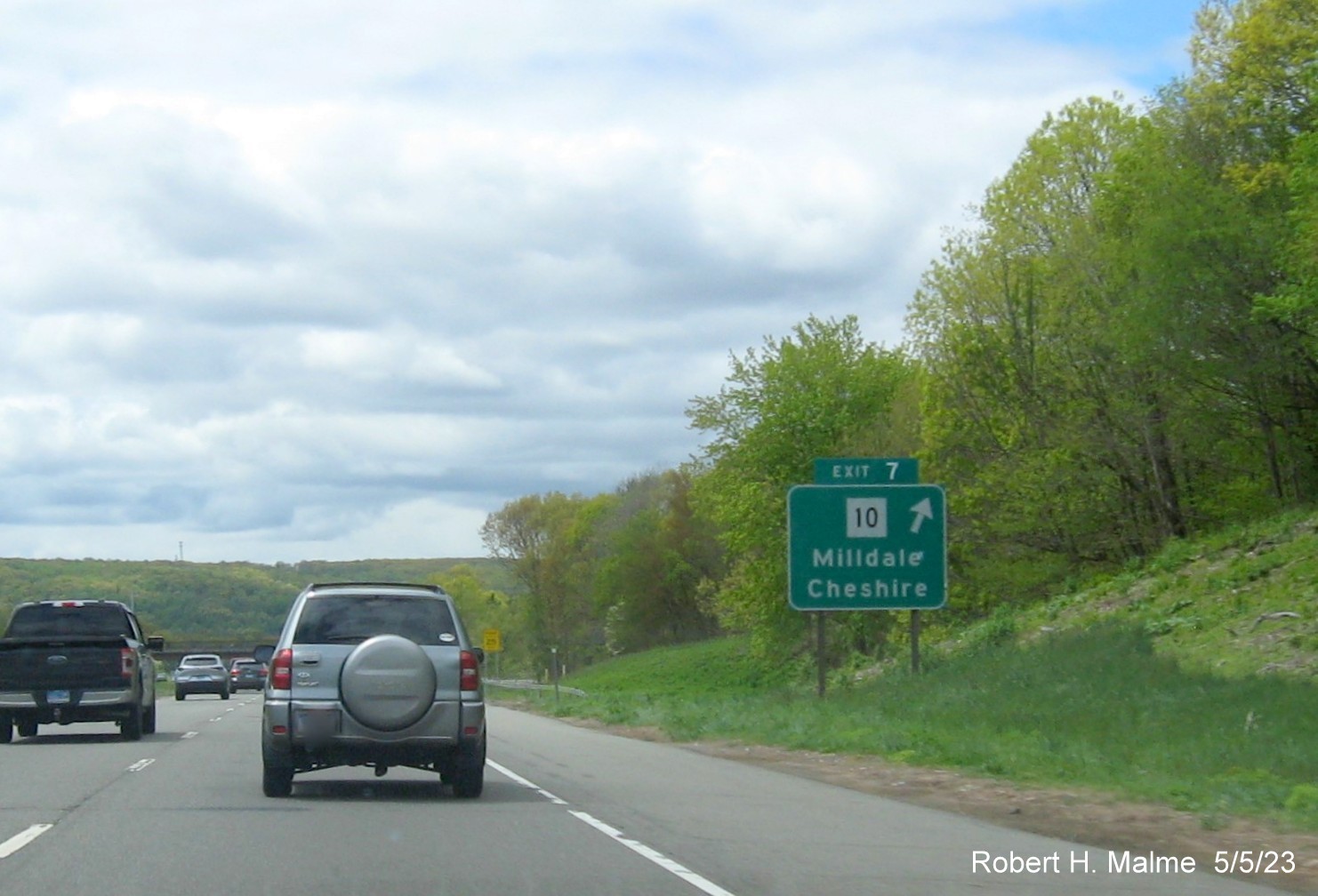 Image of gore sign for CT 10 exit with new milepost based exit number on I-691 West in Cheshire, May 2023