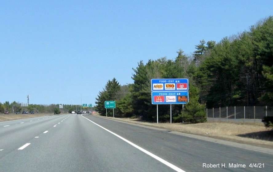Image of blue services sign for US 20 exits with new milepost based exit numbers on I-84 East in Sturbridge, April 2021