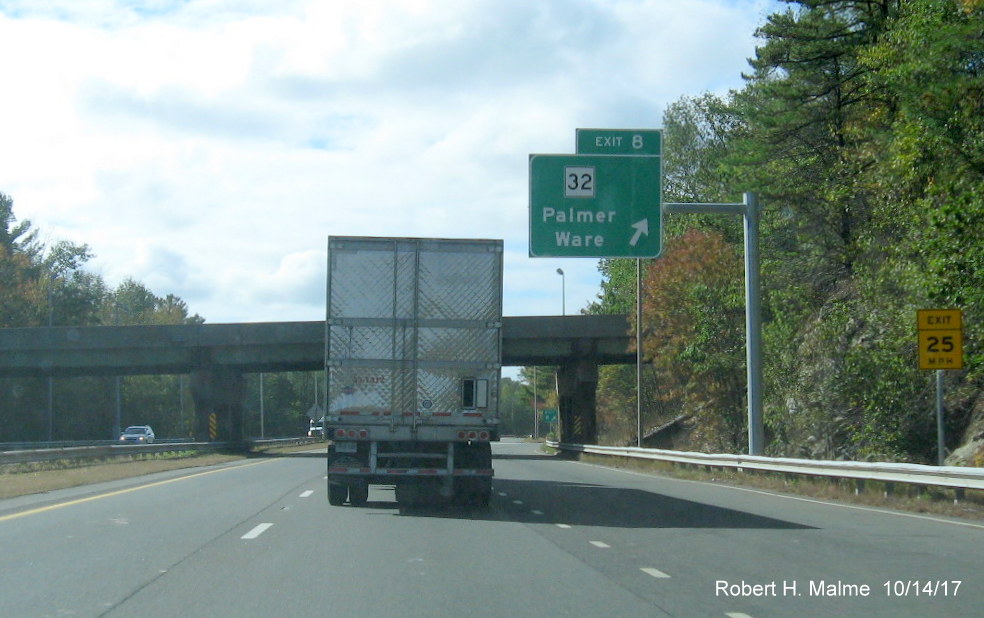 Image of new overhead sign at ramp to MA 32 on I-90/Mass Pike West in Palmer