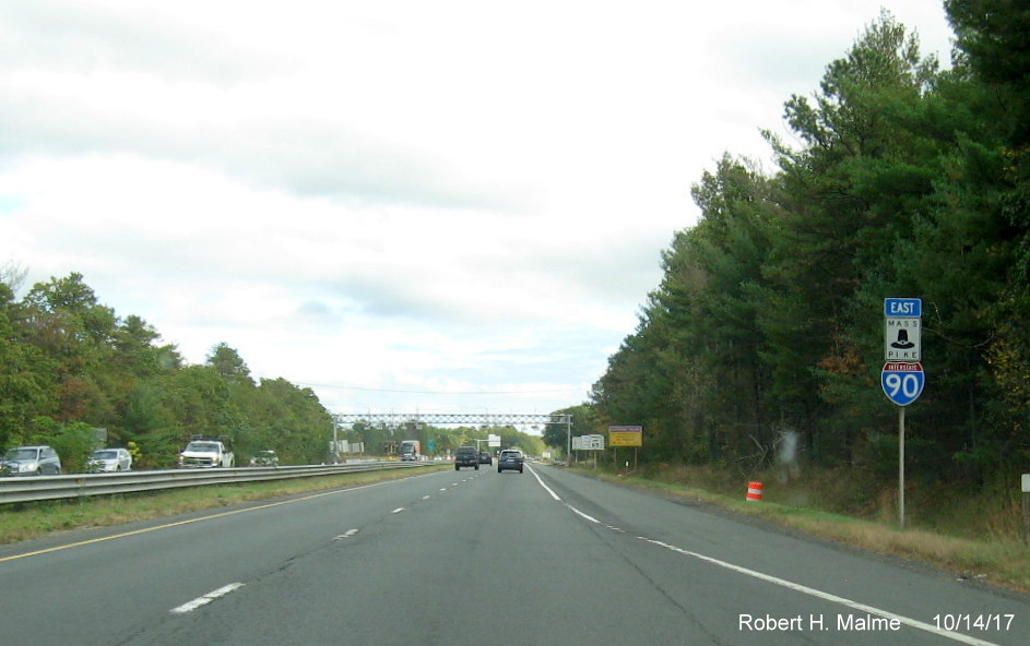 Image of East Mass Pike/I-90 Reassurance marker after Exit 3 onramp in Westfield