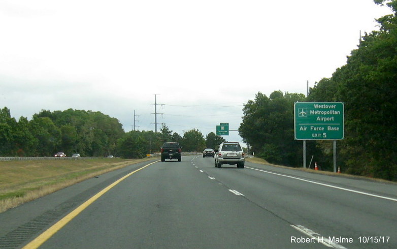 Newly placed auxiliary sign prior to MA 33 exit on I-90/Mass Pike East in Chicopee