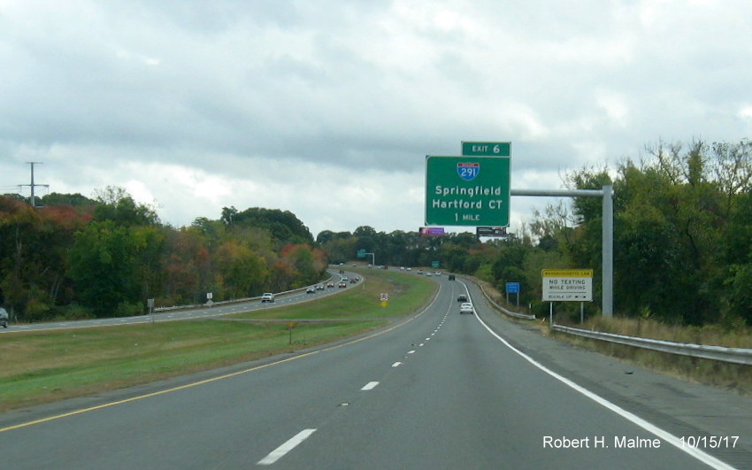 Image of newly placed 1-Mile Advance overhead sign for I-291 Exit on I-90/Mass Pike East in Chicopee