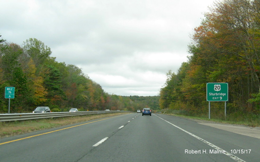 Image of newly placed auxiliary sign for US 20/Sturbridge prior to I-84 Exit on I-90/Mass Pike in Sturbridge
