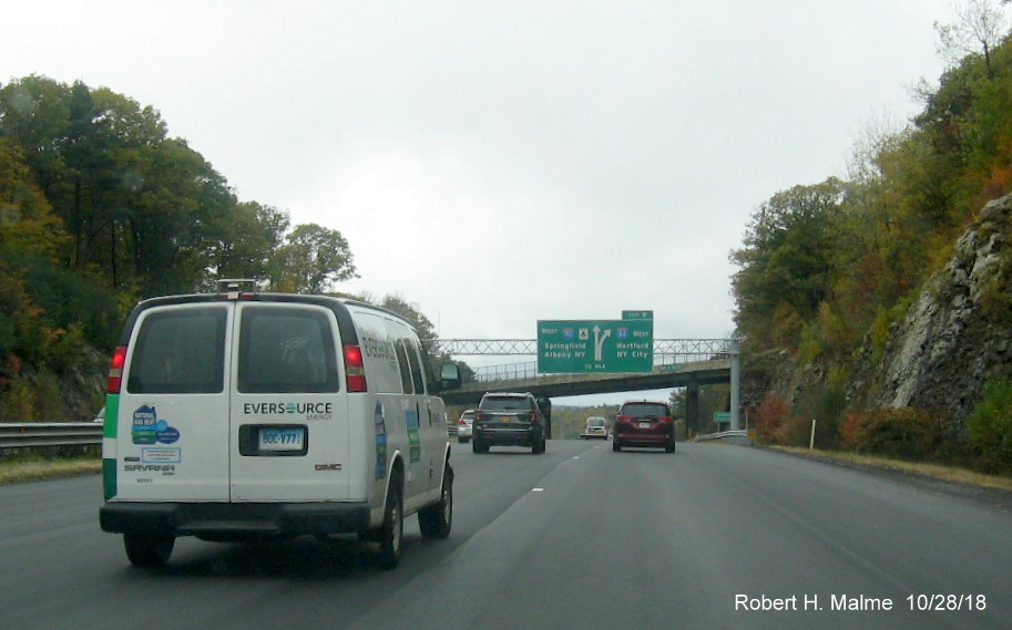 Image of newly placed 1/2 mile advance diagrammatic sign for I-84 exit on I-90/Mass Pike West in Sturbridge taken on Oct. 28, 2018