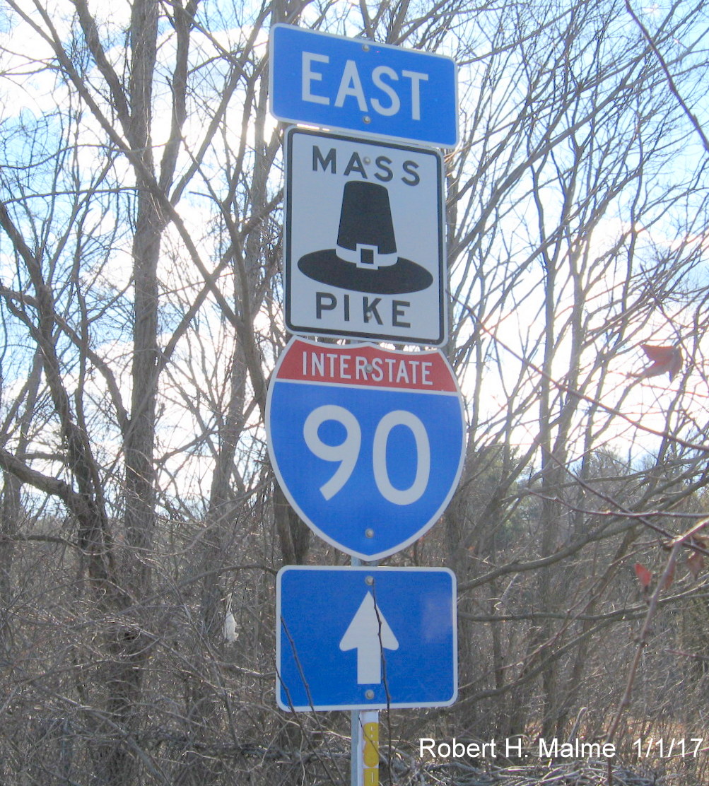 Image of Mass Pike/I-90 trailblazer on ramp from MA 30 to I-90 in Weston