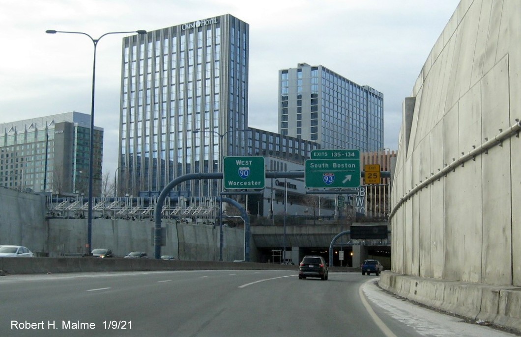 Image of 1/4 mile advance sign overhead sign for I-93 and South Boston Exits with new milepost based exit numbers, January 2021