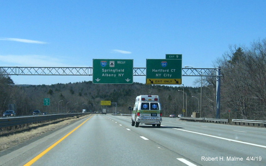 Image of recently placed overhead ramp signage at I-84 exit from I-90/Mass Pike West in Sturbridge