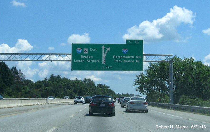Image of newly placed 2-mile diagrammatic overhead sign for I-95 exit on I-90/Mass Pike East in Weston