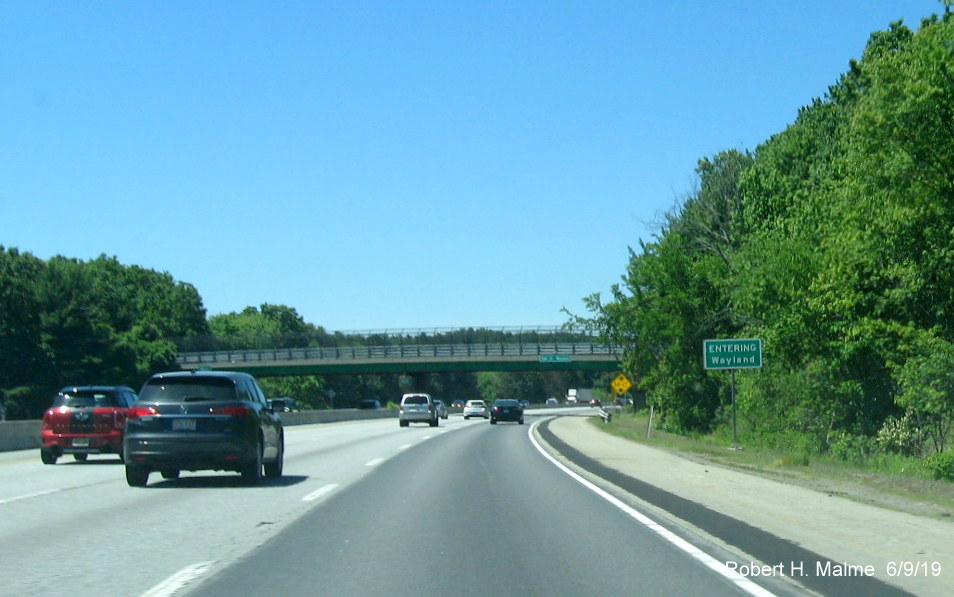 Image of newly placed first Entering Wayland sign prior to MA 30 exit on I-90/Mass Pike West