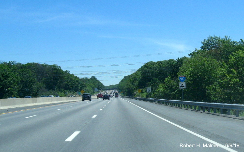 Image of direction bannerless reassurance marker for I-90/Mass Pike heading east after MA 122 Millbury exit in June 2019