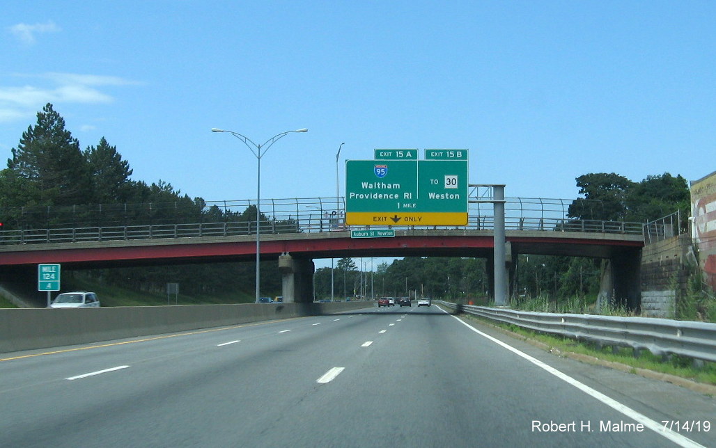 Image of newly placed 1-Mile Advance sign for I-95/To MA 30 exit on I-90/Mass Pike west in Newton
