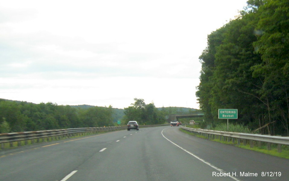 New town line sign installed for Becket on I-90/Mass Pike East