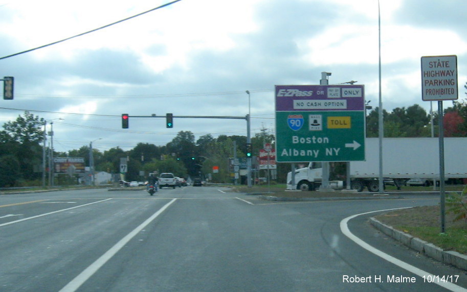 Image of recently placed entrance signage for I-90/Mass Pike at interchange with US 202/MA 10 in Westfield