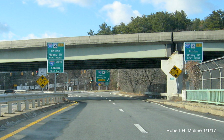 Image of newly placed guide signs for I-90 Toll and I-95 on MA 30 West in Weston