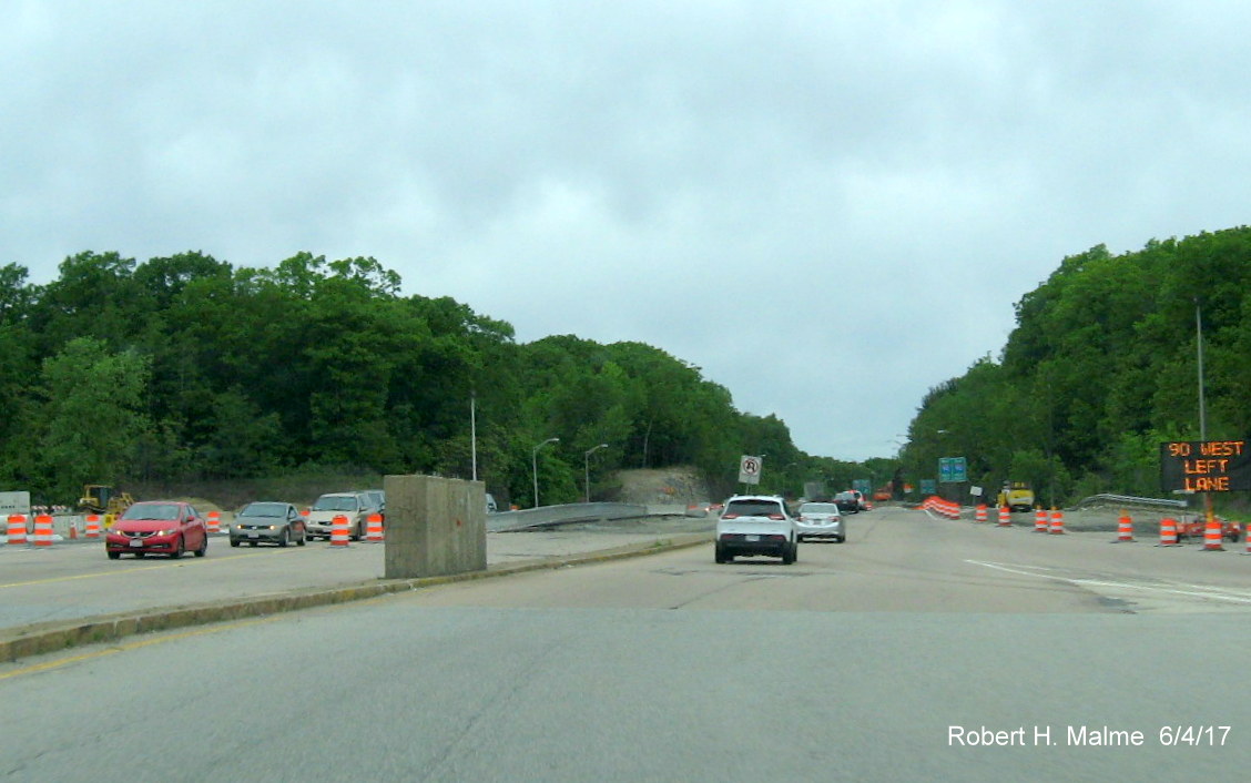 Image of former toll plaza area in Auburn on ramp from I-290/I-395 to I-90/Mass Pike