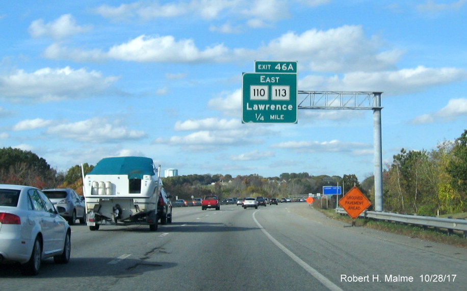 Image of new 1/2 mile overhead advance sign for new 2-ramp exit for MA 110/113 on I-93 North in Andover