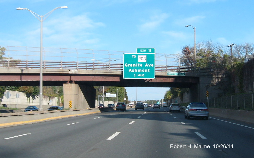 Newly placed overhead advance sign for Exit 11 on I-93 North in Milton