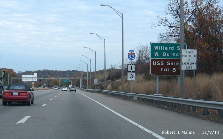 Image of reassurance markers placed on I-93 North after Exit 7 in Quincy