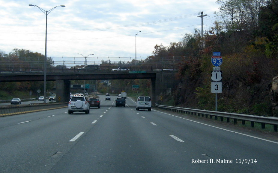 Image of new reassurance markers placed on I-93 South after Exit 9 in Quincy