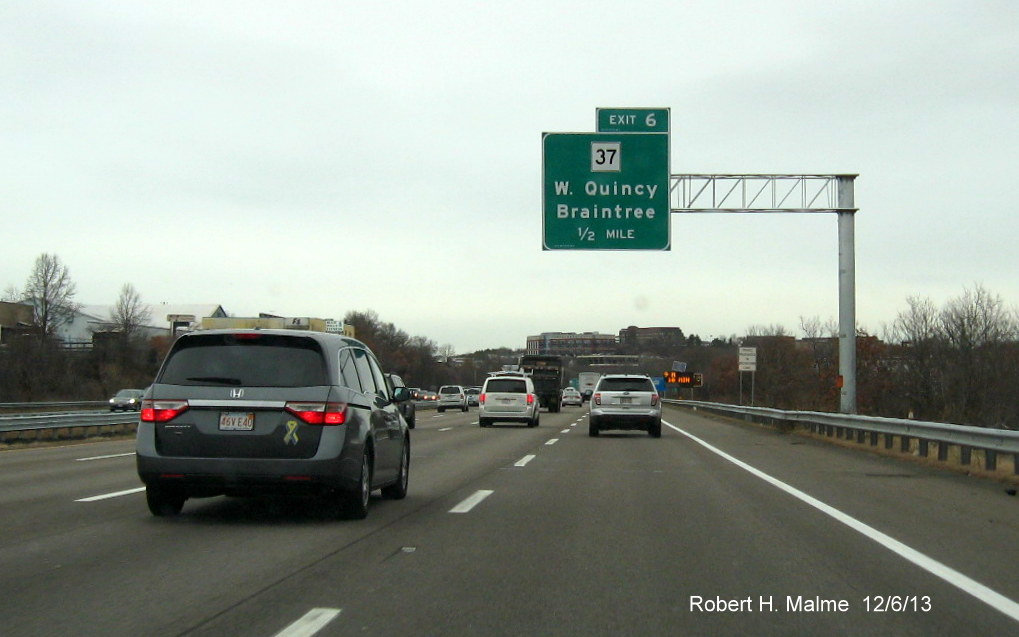 Image of New 1/2 Mile Advance Overhead Sign Installed on I-93 North