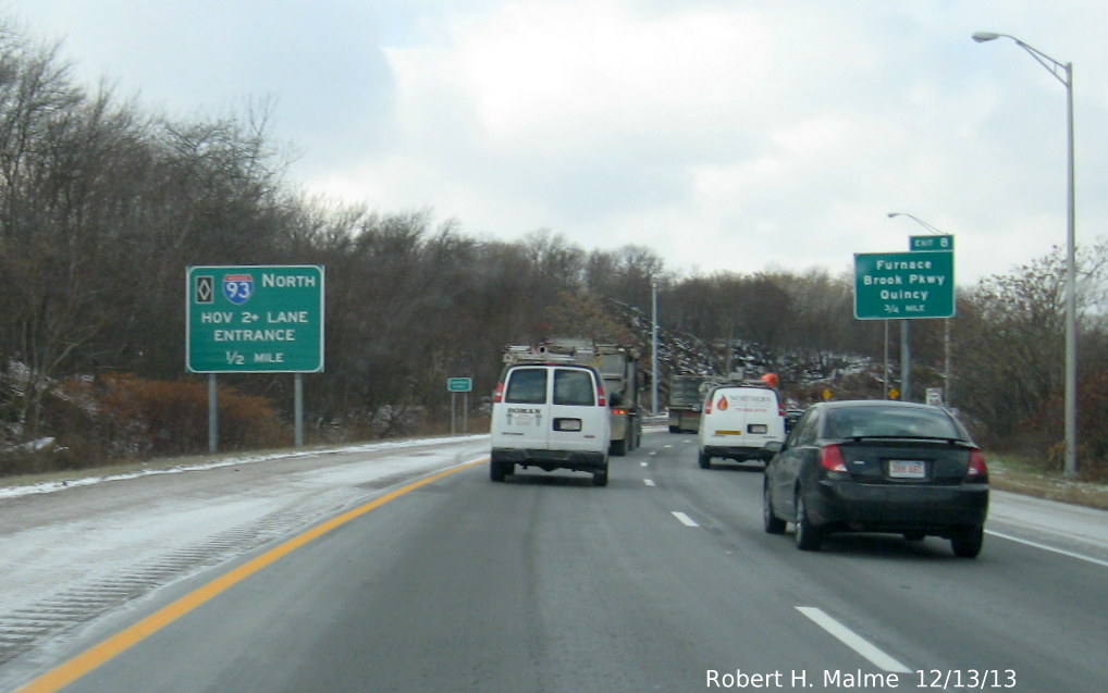 Image of new ground-level sign for I-93 HOV lanes along MA 3 North in Braintree