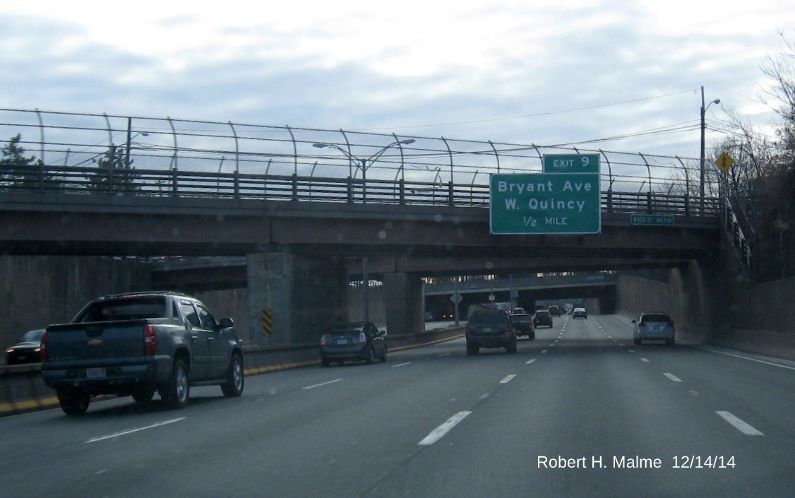 Image of last new overhead sign to go up on southbound I-93 for Exit 9 in Milton