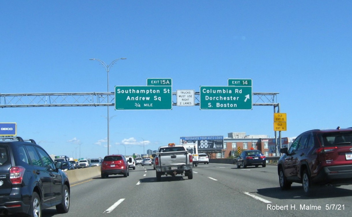Image of overhead ramp sign for Columbia Road exit with new milepost based exit number on I-93/Southeast Expressway North in Dorchester, May 2021