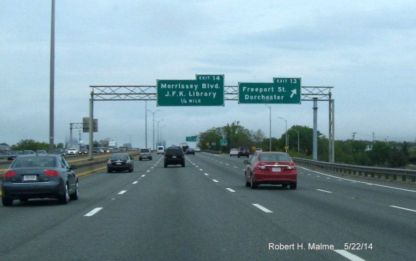 Image of newly placed support post for future Exit 13 overhead sign on I-93 North in Boston