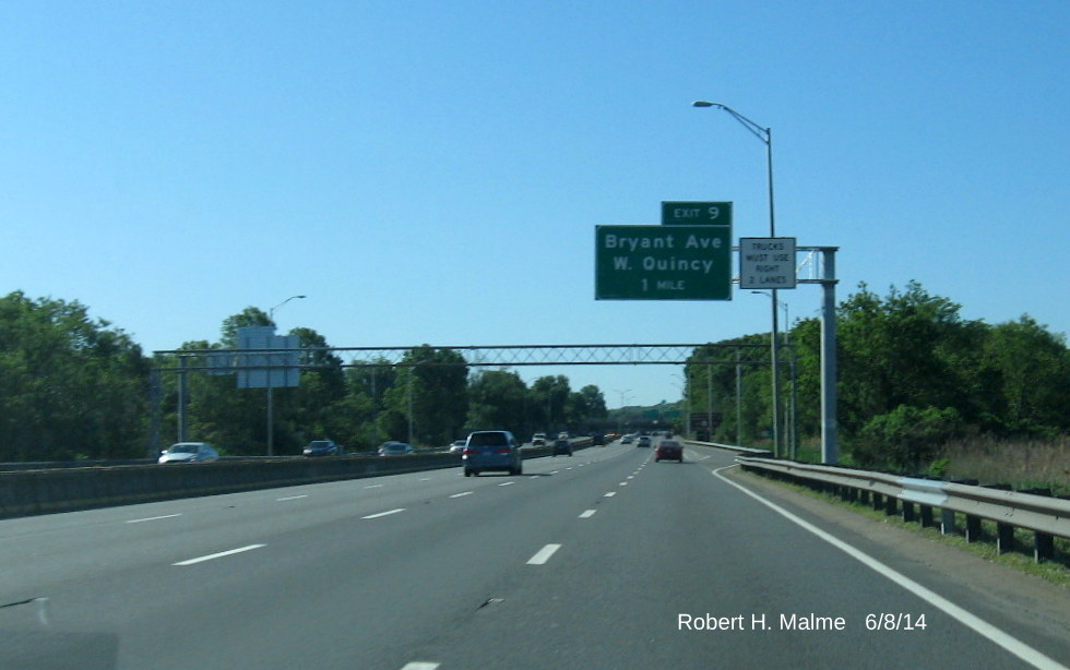 Image of new 1 mile advance overhead sign for Exit 9 on I-93 South in Milton