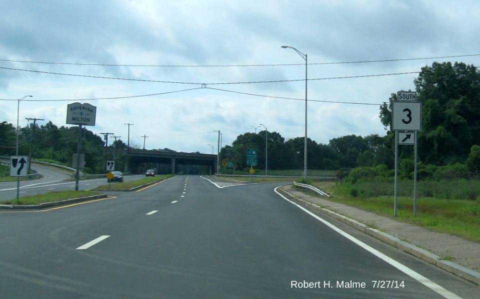 Image of MA 3 South trailblazer approaching on-ramp to I-93/SE Expy South in Milton