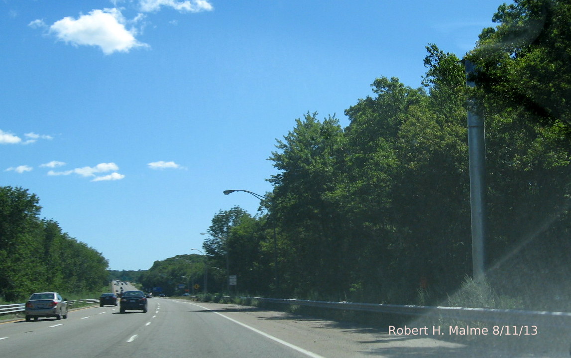 New support post for future MA 28 overhead exit sign on I-93 North in Randolph