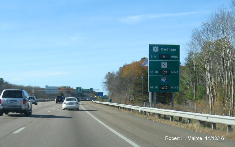 Image of activated real time traffic sign on I-93 South in Milton