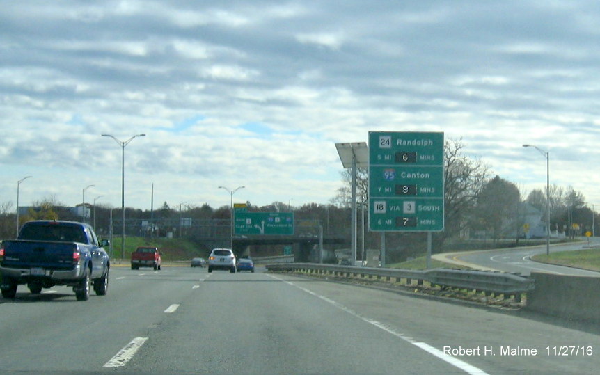 Image of activated Real Time Traffic sign on I-93 South in Quincy