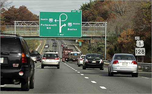 Photo of Overhead exit signage on I-95 North approaching I-93 exit in Canton