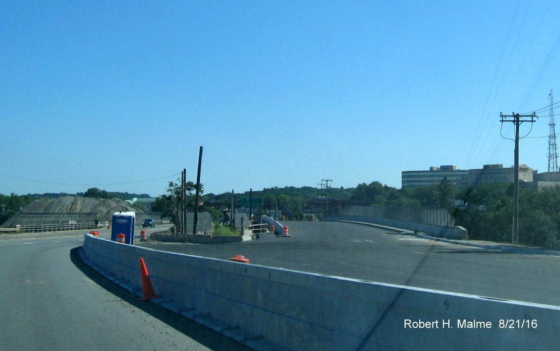 Image of new Highland Ave. bridge under construction over I-95 in Needham