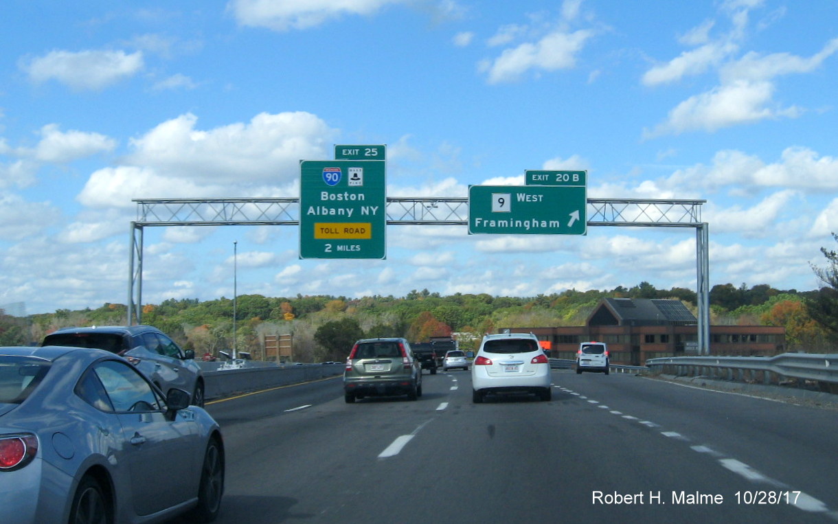Image of new overhead exit signs for MA 9 West and I-90/Mass Pike on I-95 North in Wellesley
