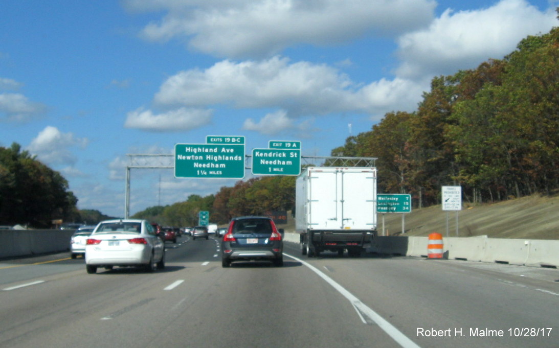 Image of revised overhead advance signage for Highland Ave on I-95 North in Needham