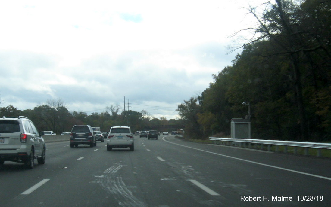 Image of new guardrail at southern limits of Add-A-Lane Project work zone on I-95 South in Needham