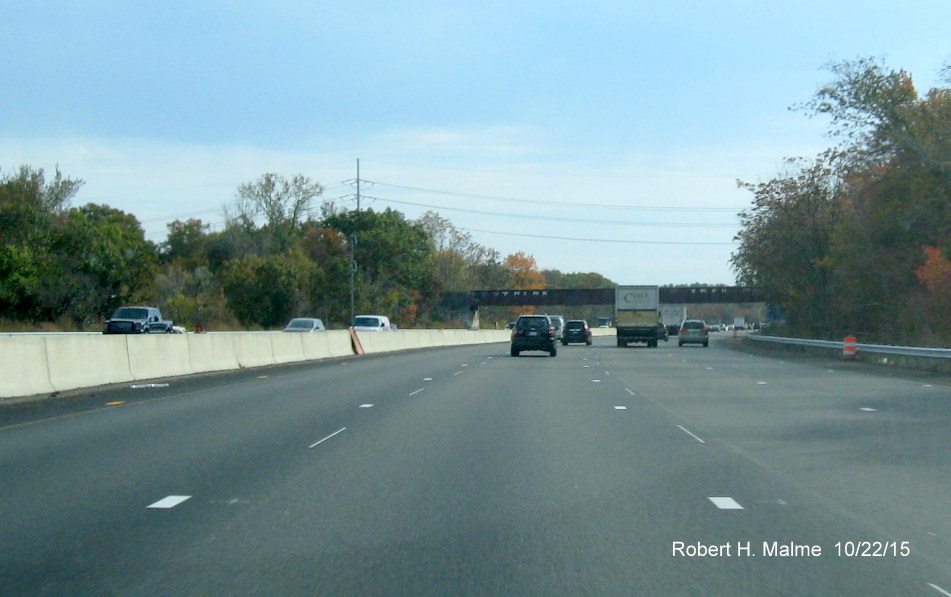 Image of start of completed Add-a_lane Section on I-95 South in Dedham