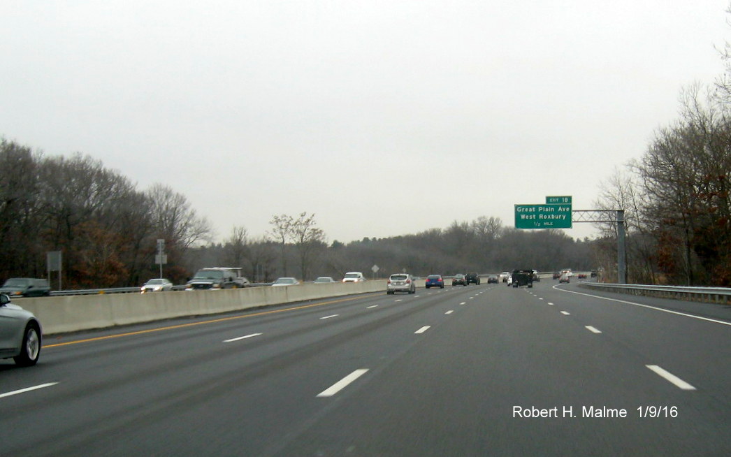 Image of completed 4-lane I-95 section near Charles River in Needham