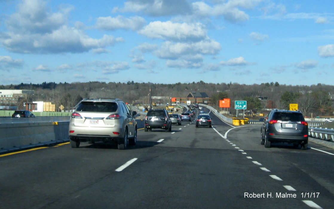 Image of I-95 North traffic using new bridge at MA 9 interchange in Wellesley